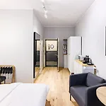 Studio Ground-Floor In Pberg
